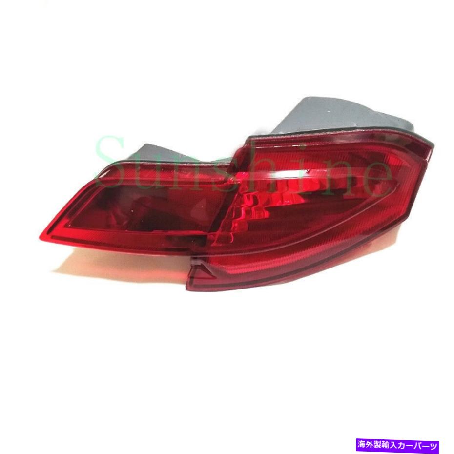 USテールライト ホンダHR-V HRV 2014-2020カーリアバンパーテールフォグライトカバートリム 1x for Honda HR-V hrv 2014-2020 Car Rear Bumper Tail Fog Light Cover Trim Left【並行輸入品】