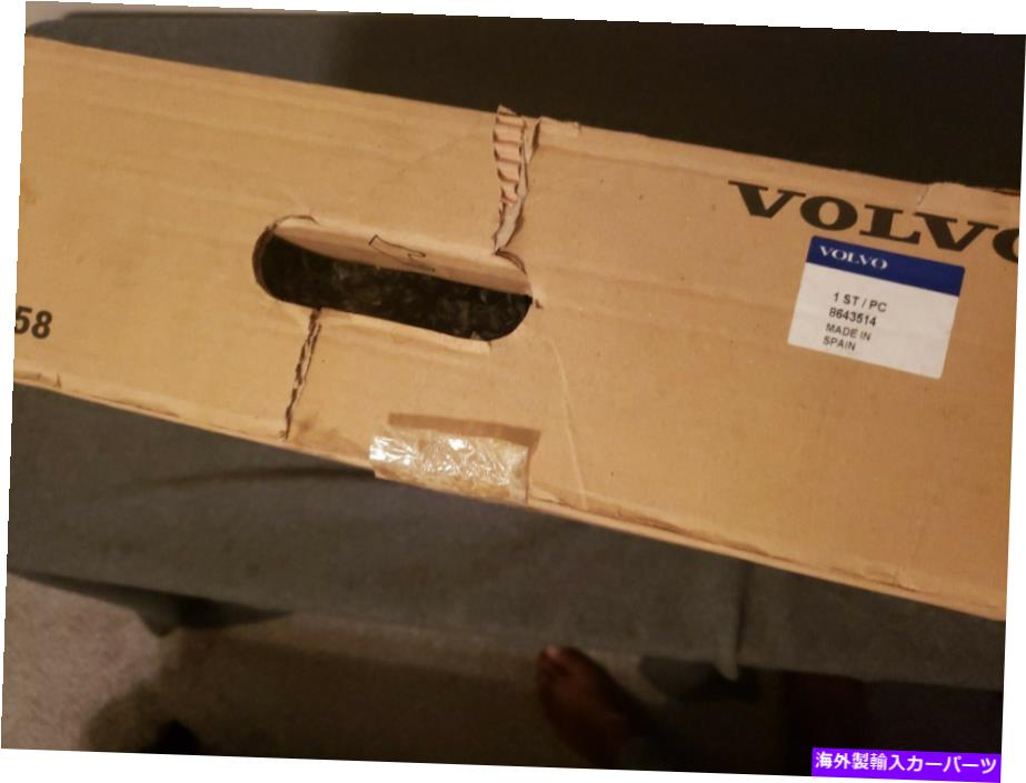USテールライト NOSニューボルボOEM右助手席テールライト8643514 - S80 1999-2003新ボックス NOS New VOLVO OEM Right Passenger Tail Light 8643514 - S80 1999-2003 New In Box【並行輸入品】