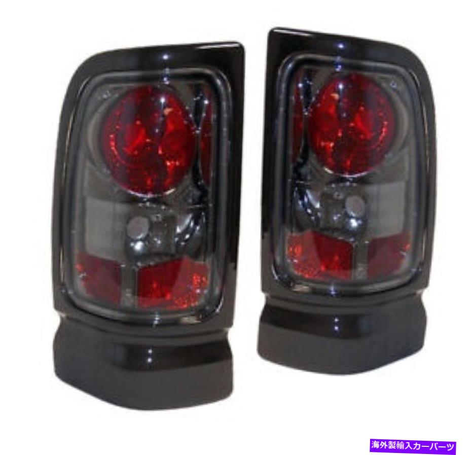 USテールライト 1994-2001 RAM 1500 / 1994-02 2500 3500リアテールブレーキライトランプスモークセット FOR 1994-2001 RAM 1500/1994-02 2500 3500 REAR TAIL BRAKE LIGHTS LAMP SMOKE SET【並行輸入品】