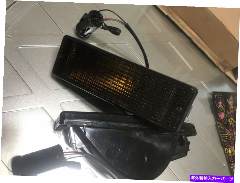 USテールライト ニュージャガーXJ6テールライトバンパーマウントリア左＆右マーカー90-94オリジナル New JAGUAR XJ6 Tail Light BUMPER MOUNTED REAR LEFT & RIGHT MARKER 90-94 Original【並行輸入品】