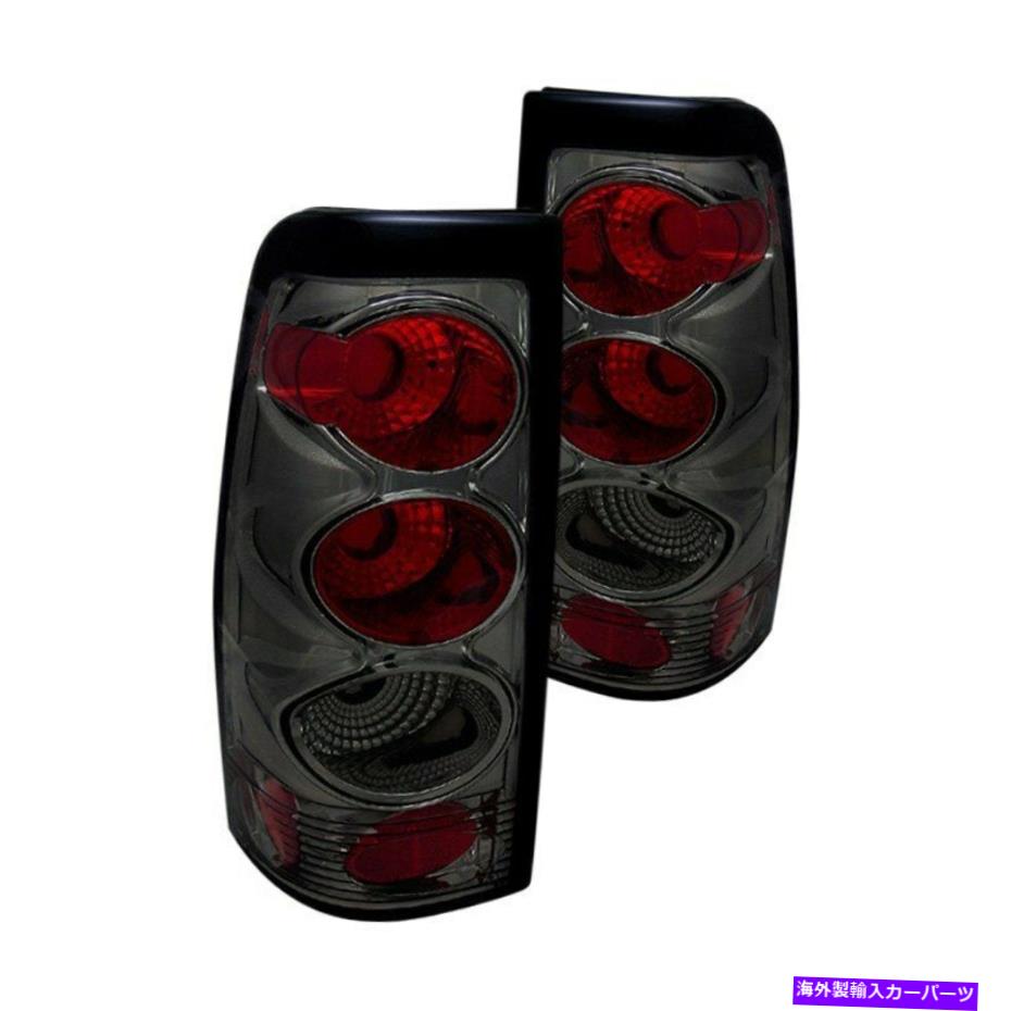 USテールライト シボレーSilverado 2500 HD 01-02 CG G2クロム赤/煙ユーロテールライト For Chevy Silverado 2500 HD 01-02 CG G2 Chrome Red/Smoke Euro Tail Lights【並行輸入品】