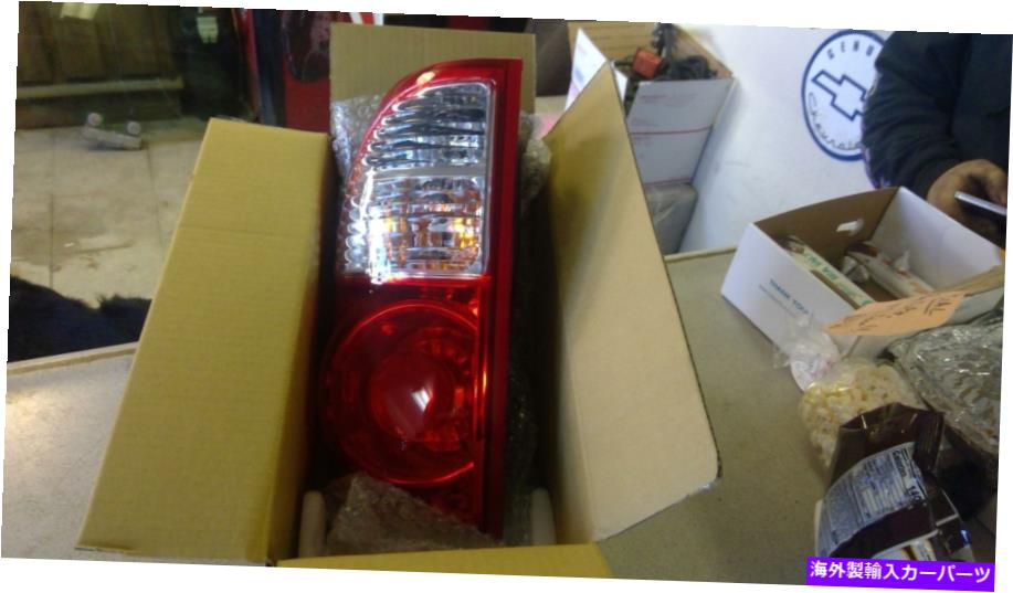USテールライト テールライトアセンブリTOYOTAツンドラ左半05 06 RHリアランプ新箱 Tail Light Assembly TOYOTA TUNDRA Left 05 06 RH REAR LAMP NEW IN BOX【並行輸入品】