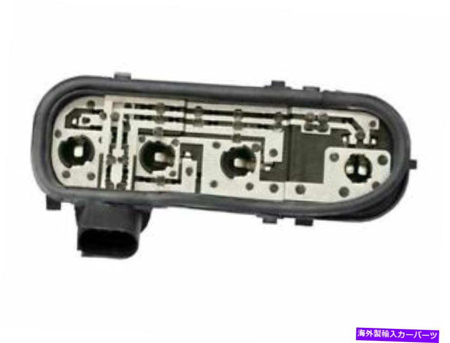 USテールライト 02-05 Audi A4 Quattro 1.8L 4 CYL BX16V5用の右外側テール電球キャリア Right Outer Tail Light Bulb Carrier For 02-05 Audi A4 Quattro 1.8L 4 Cyl BX16V5【並行輸入品】