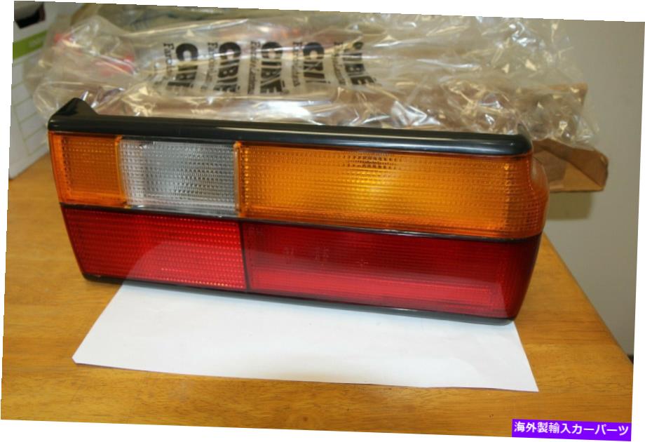 USテールライト VW FOX 1991年から1993年の右テールライト新しい純正パート3079451121 307945121 VW Fox 1991 to 1993 Right Tail Light NEW Genuine Part 3079451121 307945121【並行輸入品】