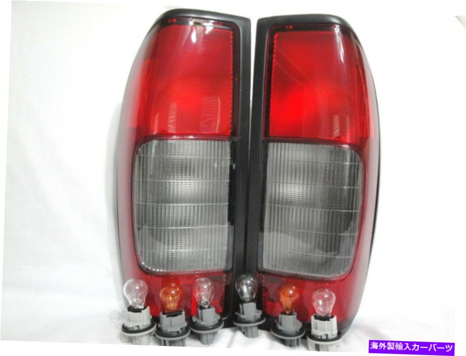 USテールライト 後部Taillightテールライトランプw / 6電球球根2002-2004フロンティア Rear Taillight Tail Light Lamps w/6 Light Bulbs One Pair For 2002-2004 Frontier【並行輸入品】