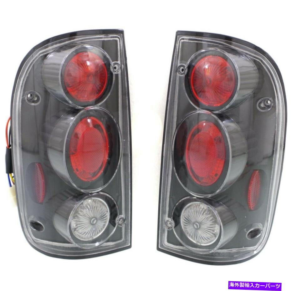USテールライト 2001-2004トヨタタコマのテールライト左右のセット2 Tail Light For 2001-2004 Toyota Tacoma Left and Right Set of 2【並行輸入品】