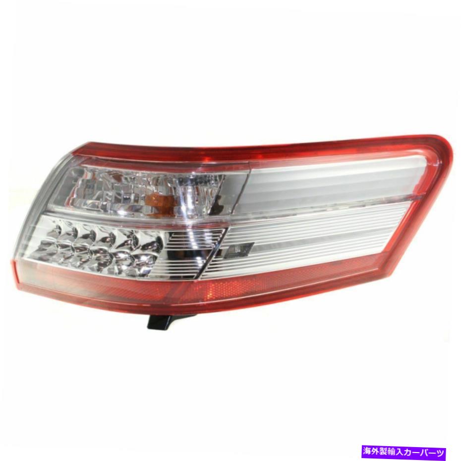 USテールライト 2010-11のハロゲンテールライトTOYOTA CAMRYハイブリッド右外側透明/赤灯/電球 Halogen Tail Light For 2010-11 Toyota Camry Hybrid Right Outer Clear/Red w/Bulbs【並行輸入品】