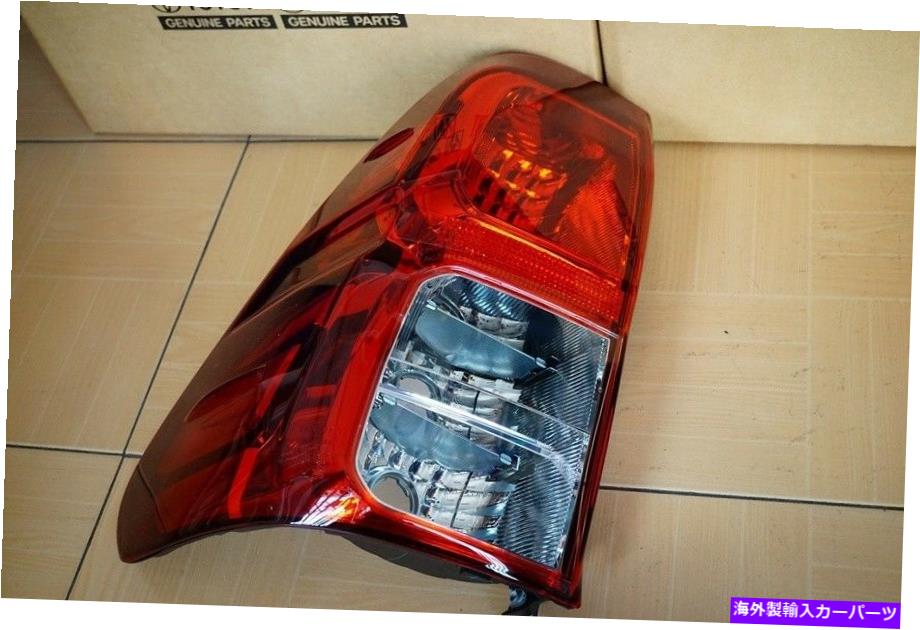 USテールライト OEMトヨタヒーラックスRevo 2015リアテールライトのための左側 FOR OEM TOYOTA HILUX REVO 2015 REAR TAIL LIGHT LEFT SIDE【並行輸入品】