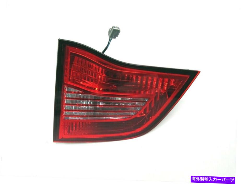 USテールライト 2009-2014 VWフォルクスワーゲンターン旅客サイドインナーテイランプライトOEM純正 2009-2014 VW Volkswagen Routan Passenger Side Inner Taillamp Light OEM GENUINE【並行輸入品】