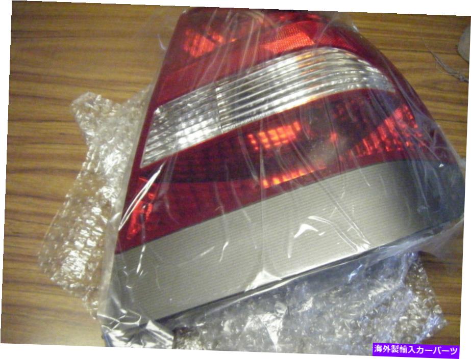 USテールライト New DaewooコンビネーションランプOEM 96272133 NEW DAEWOO COMBINATION LAMP OEM 96272133【並行輸入品】