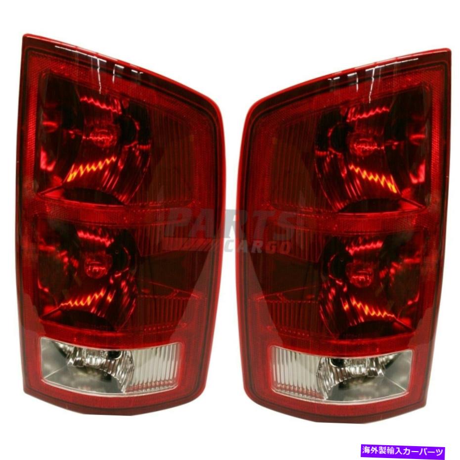 USテールライト 2テールライトアセンブリの新しいセットLH＆RHサイドフィット2002-2006ドッジRAM 1500 NEW SET OF TWO TAIL LIGHT ASSEMBLY LH & RH SIDE FITS 2002-2006 DODGE RAM 1500【並行輸入品】