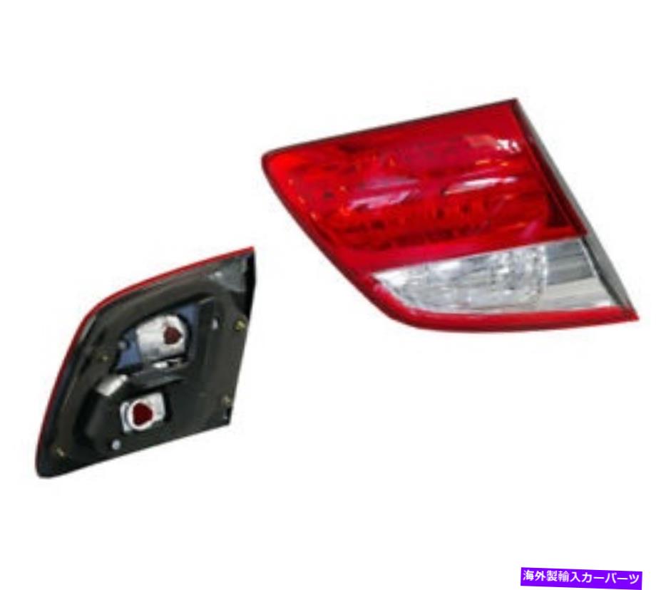 USテールライト 日産マキシマA33 12 / 1999-08 / 2002右側のテールライト Tail light for Nissan Maxima A33 12/1999-08/2002 INNER-RIGHT【並行輸入品】