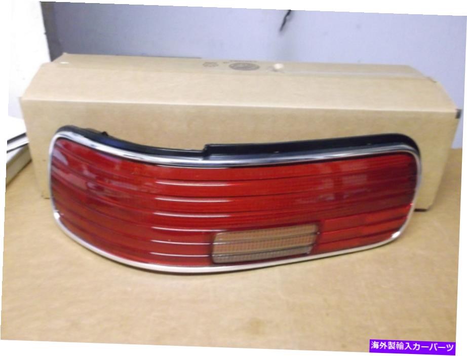 USテールライト Caprice LHテールライトレンズ?クロムトリム~16521719?純正GM~904-96~NOS?廃Oxolete~ Caprice LH Tail Light Lens~Chrome Trim~16521719~Genuine GM~1994-96~NOS~Obsolete~【並行輸入品】