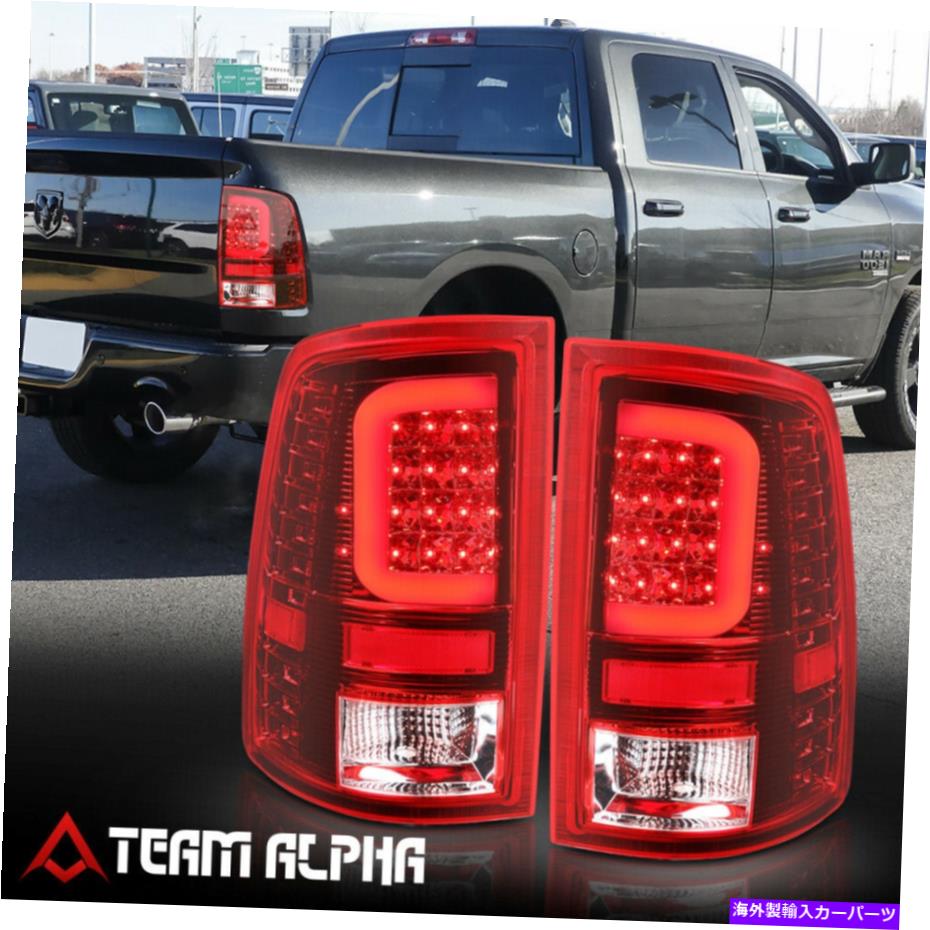 USテールライト FITS 2009-2017ドッジRAM {ネオンチューブLED C-BAR}クロム/レッドブレーキランプテールライト Fits 2009-2017 Dodge Ram {NEON TUBE LED C-BAR} Chrome/Red Brake Lamp Tail Light【並行輸入品】