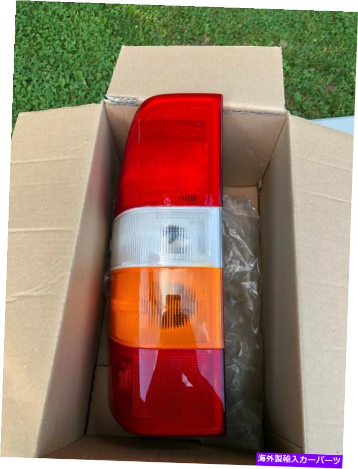 USテールライト 2テールライトOEM Magnetiのダッジ貨物ライナースプリンター2500ペアセット Dodge Freightliner Sprinter 2500 Pair Set of 2 Tail Lights OEM Magneti【並行輸入品】
