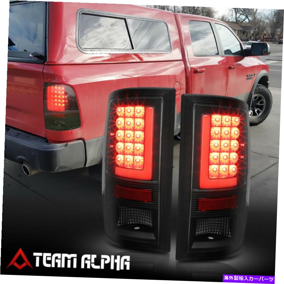 USテールライト FITS 2009-2017ドッジRAM {LED RED L-BAR}黒/スモークブレーキランプリアテールライト Fits 2009-2017 Dodge Ram {LED RED L-BAR} Black/Smoke Brake Lamp Rear Tail Light【並行輸入品】
