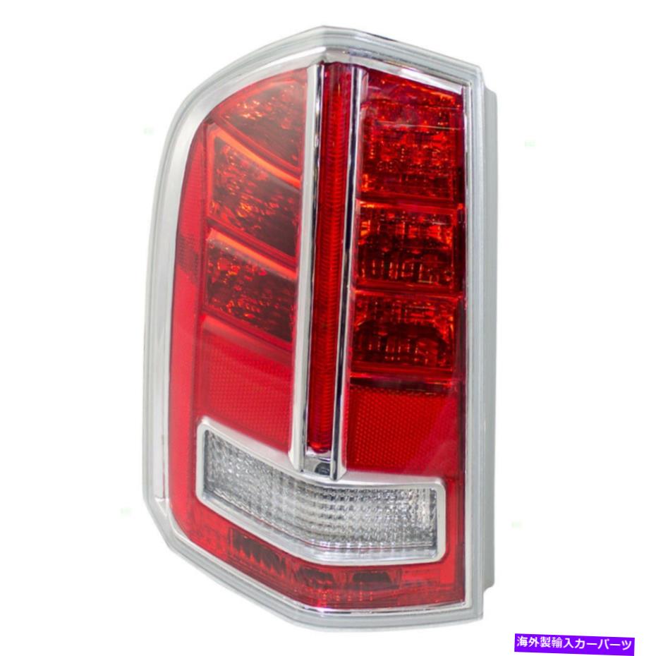 USテールライト 11-13 Chrysler 300ドライバレンズW / Chrome Centerアクセント用テールライトアセンブリ Tail Light Assembly for 11-13 Chrysler 300 Drivers Lens w/ Chrome Center Accent【並行輸入品】