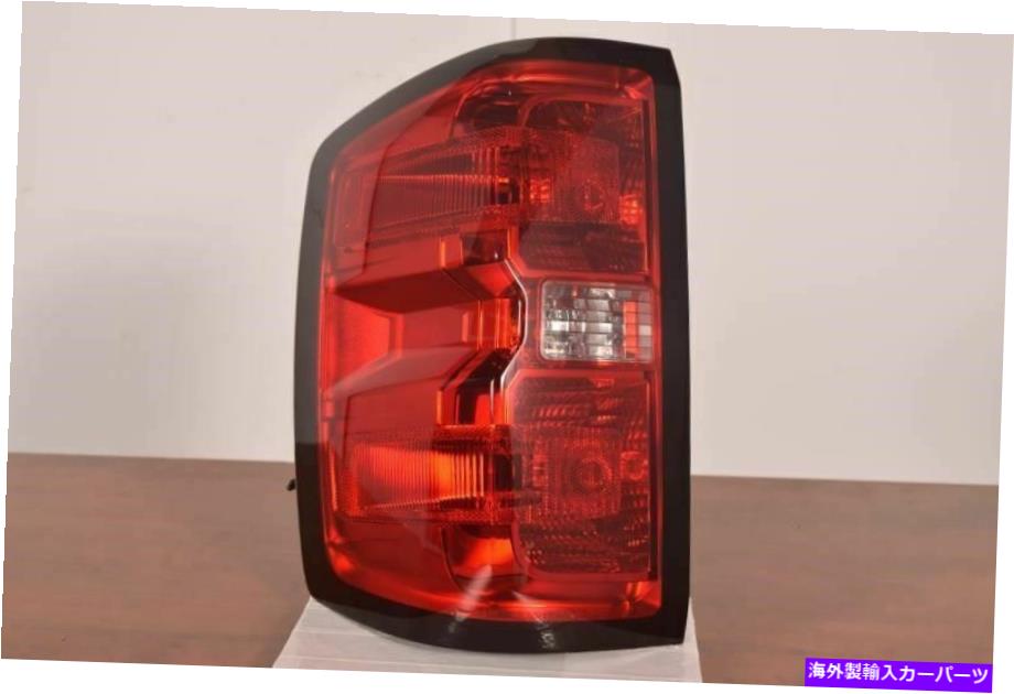 USテールライト ドライバーテールライトクラシックスタイルピックアップフィット16-19 Silverado 1500ピックアップ587888 Driver Tail Light Classic Style Pickup Fits 16-19 SILVERADO 1500 PICKUP 587888【並行輸入品】