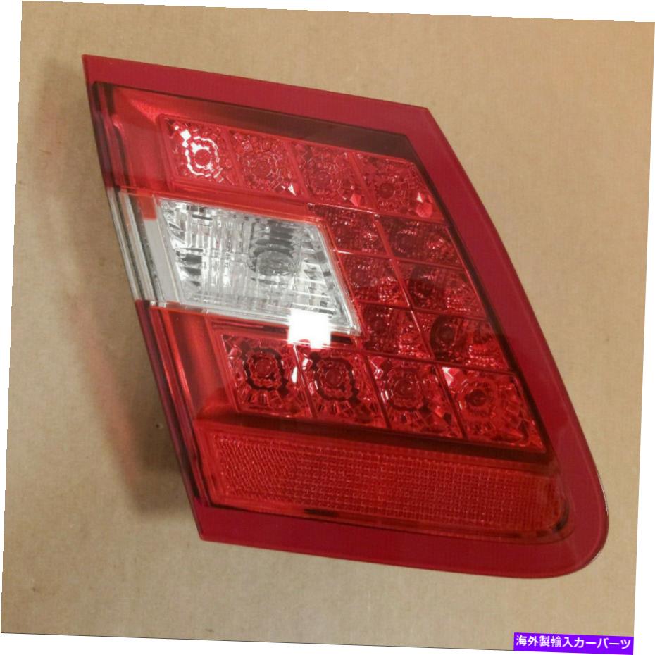 USテールライト OEMウロメルセデスベンツW212 Eクラス本物の左インナーテールライトE350 E550 NEW OEM ULO Mercedes-Benz W212 E-Class Genuine Left Inner Tail Light E350 E550 NEW【並行輸入品】
