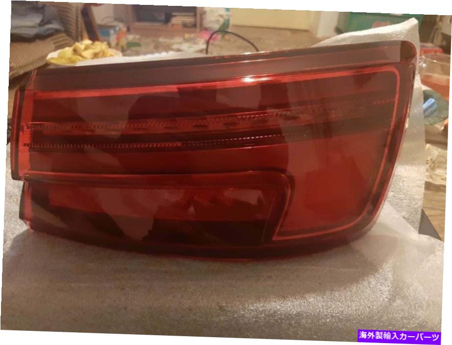 USテールライト 新しいOEMアウディA3 2016 - リアライト右LED 8V5945092 NEW OEM AUDI A3 2016 - Rear Light Right LED 8V5945092【並行輸入品】