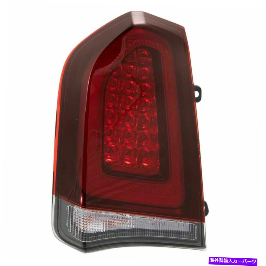 USテールライト ドライバー側左LH TaillampアセンブリW /ブラックトリムフィット2015 2018 Chrysler 300 Driver Side Left LH Taillamp Assembly W/ Black Trim fits 2015 2018 Chrysler 300【並行輸入品】