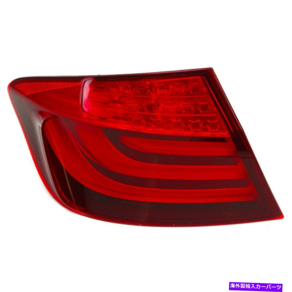 USテールライト 2011-2013 BMW 528iのハロゲンテールライト528i左赤色レンズW /電球（S） Halogen Tail Light For 2011-2013 BMW 528i Left Outer Red Lens w/ Bulb(s)【並行輸入品】