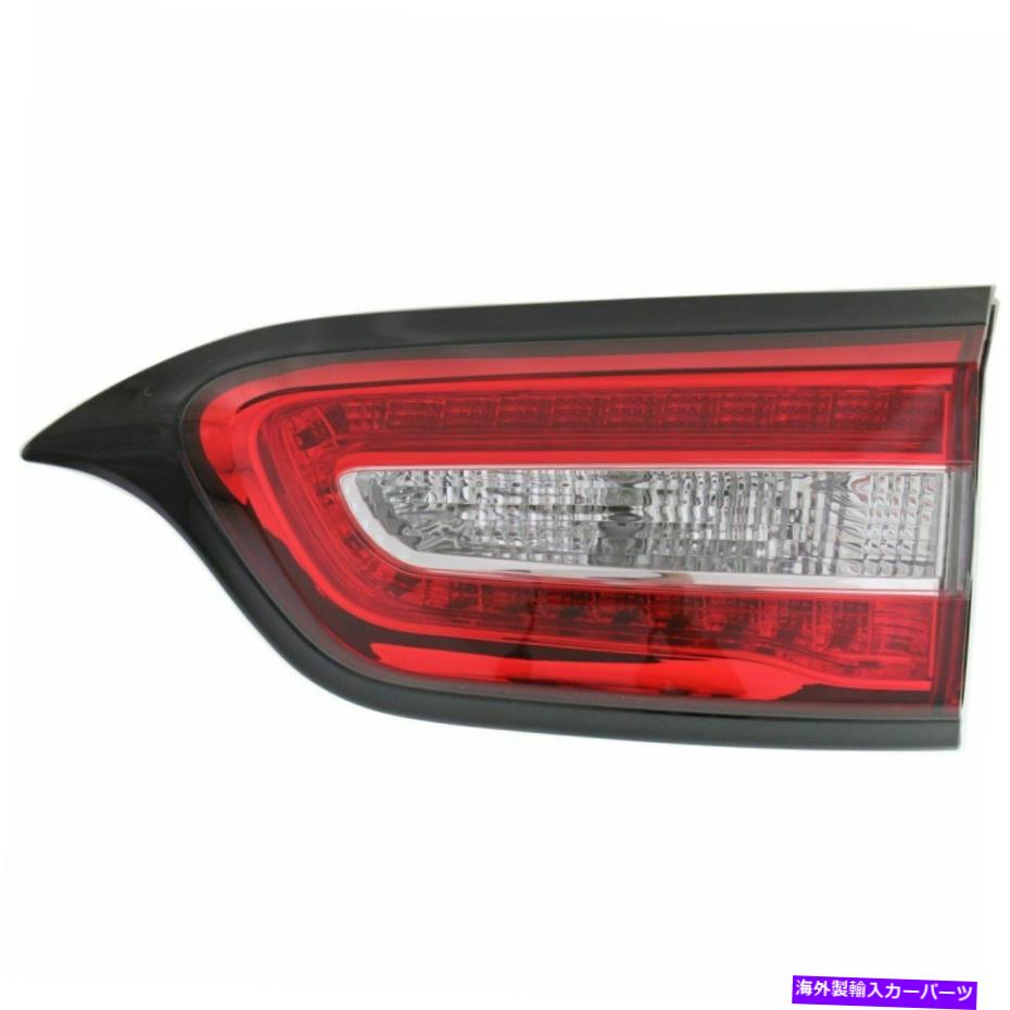 USテールライト RHサイドインナーテールランプアセンブリは14-21ジープチェロキー68330344AA CH2803104 RH Side Inner Tail Lamp Assembly Fits 14-21 Jeep Cherokee 68330344AA CH2803104【並行輸入品】