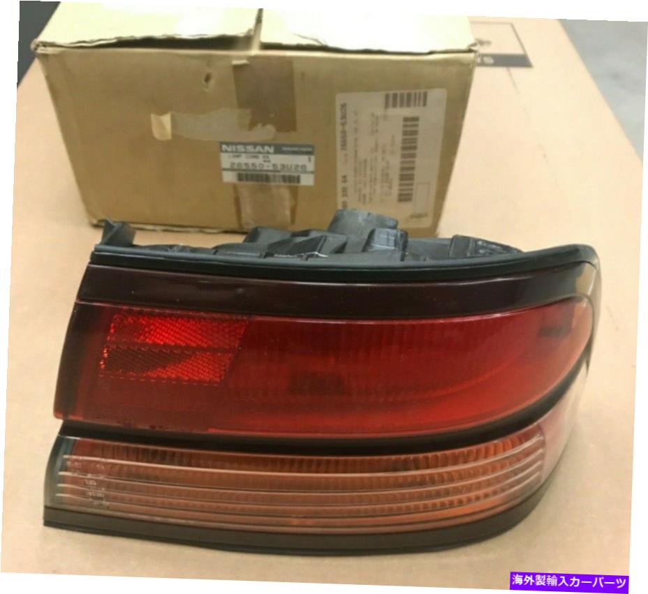 USテールライト 新しいOEM INFINITI旅客右側テールライト26550-53U26 1996 1997 I30 NEW OEM INFINITI Passenger Right Side Tail Light 26550-53U26 1996 1997 I30【並行輸入品】