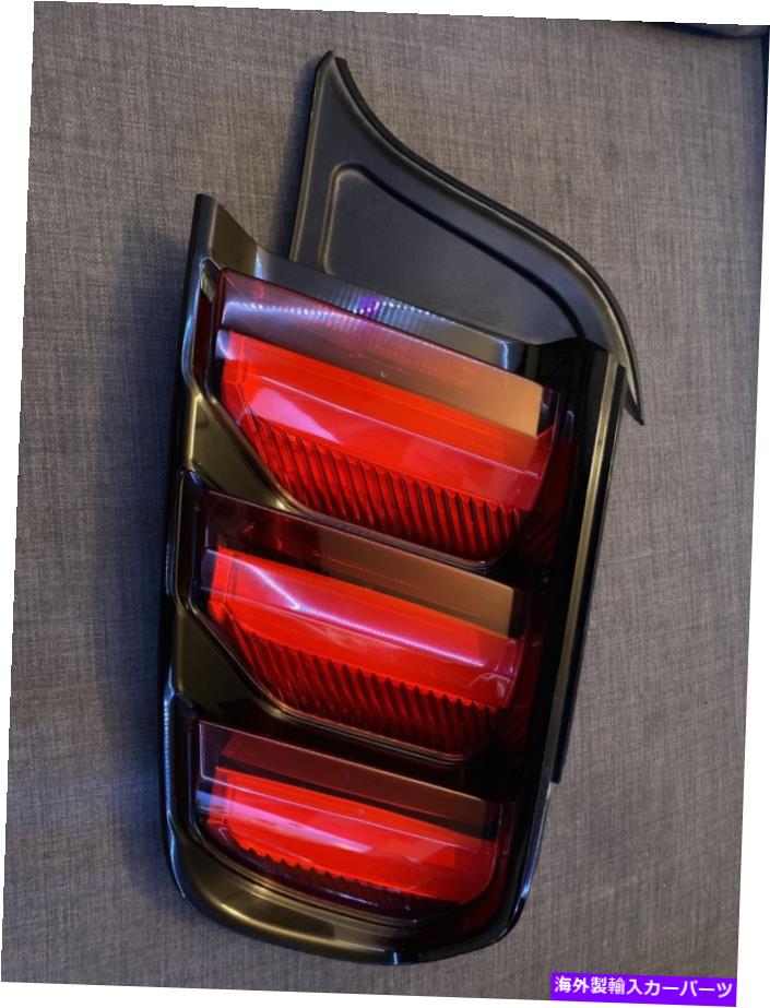 USテールライト 2015年2016 2017フォードマスタングRHテールライトOEM＃FR3B 13B504 2015 2016 2017 Ford Mustang RH Tail Light OEM # FR3B 13B504 A【並行輸入品】