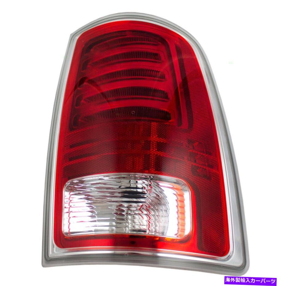 USテールライト 13-18 RAMトラックの乗客LEDレンズW / Chrome 68093078ACのテールライトアセンブリ Tail Light Assembly for 13-18 RAM Truck Passengers LED Lens w/ Chrome 68093078AC【並行輸入品】