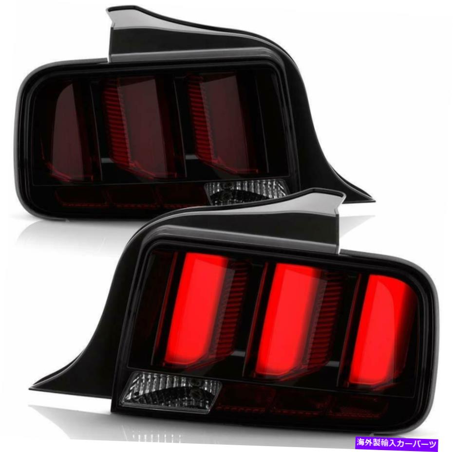 USテールライト フォード05-09マスタングスモークLED W /赤チューブバーシーケンシャルターンシグナルテールライト Ford 05-09 Mustang Smoked LED w/Red Tube Bar Sequential Turn Signal Tail Lights【並行輸入品】｜Us Custom Parts Shop USDM