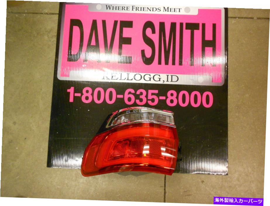 USテールライト ジープクライスラーOEM 14-18グランドチェロキーテールライトアセンブリ右68110016AF Jeep CHRYSLER OEM 14-18 Grand Cherokee-Tail Light Assembly Right 68110016AF【並行輸入品】