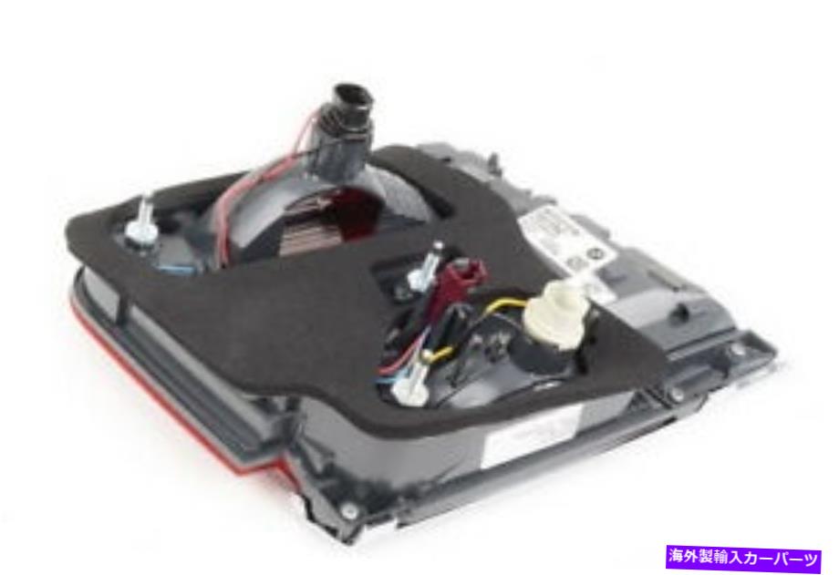 USテールライト トランクふたの右OEM 63217300272の本物のBMW F01 F02 F02N背面ライト Genuine BMW F01 F01N F02 F02N Rear Light In Trunk Lid Right OEM 63217300272【並行輸入品】