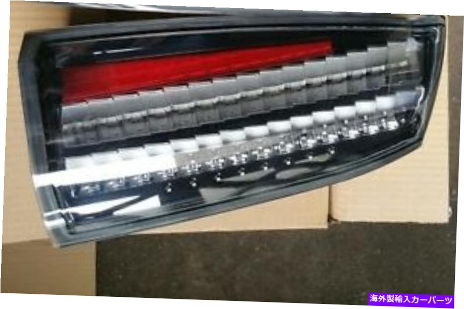 USテールライト Cadillac STSユーロクリアティーライト右助手席側新しいOEM GM CADILLAC STS EURO CLEAR TAILLIGHT RIGHT PASSENGER SIDE NEW OEM GM【並行輸入品】