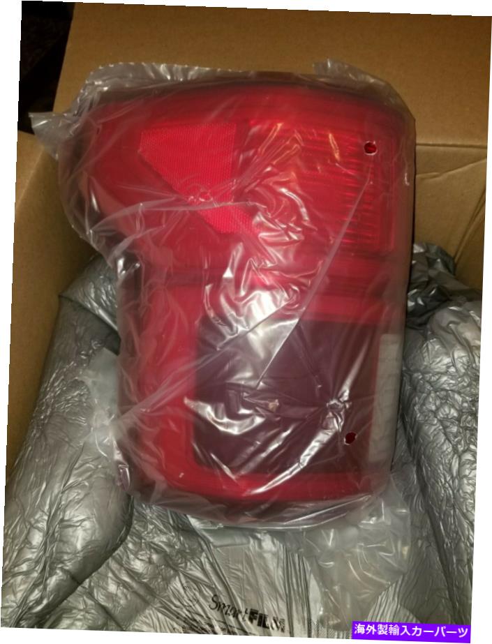 USテールライト OEM New 2019 Ford F-150 LEDドライバーサイドテールライト。 KL3Z-13405-B。ブリと一緒に！ OEM NEW 2019 Ford F-150 LED Drivers side tail light. KL3Z-13405-B. With BLIS!【並行輸入品】