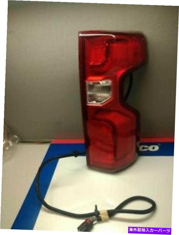 USテールライト 2019-2020 Silverado旅客サイドLEDテールランプ新しいGM OEM 84554659 84678150 2019-2020 Silverado Passenger Side LED Tail Lamp New GM OEM 84554659 84678150【並行輸入品】