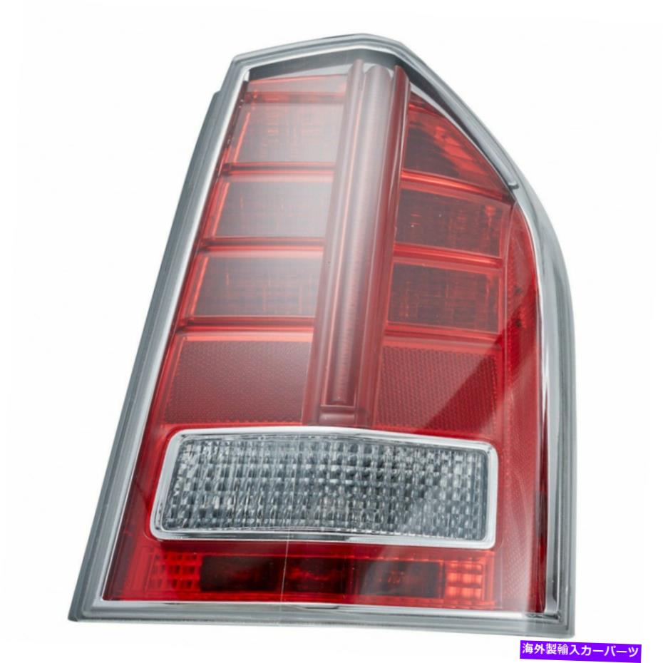 USテールライト CHRYSLER 300テールライト2013年2014年の旅客サイド赤のための赤 For Chrysler 300 Tail Light 2013 2014 Passenger Side RED For CH2819134【並行輸入品】