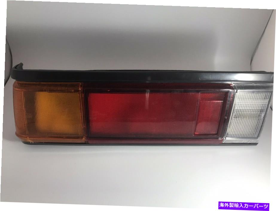 USテールライト トヨタカローラセダンE70 KE70 KE75 DX1979-81リアテールランプL / R W /ハーネス Fits Toyota Corolla Sedan E70 KE70 KE75 DX1979-81 Rear Tail Lamp L/R W/harness【並行輸入品】