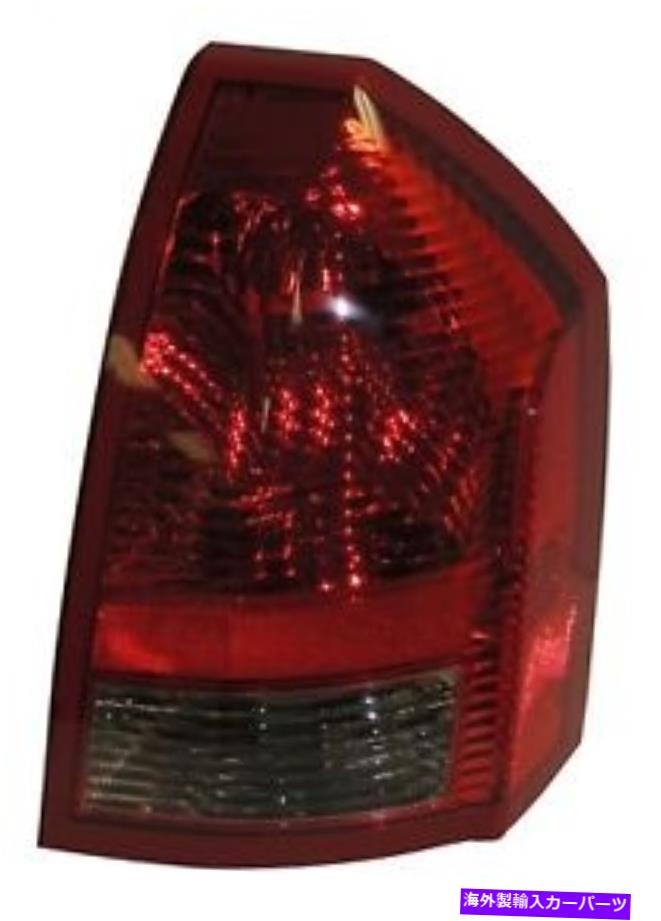 USテールライト クラウン自動車4805850ADテールライトアセンブリは05-07 300に収まります Crown Automotive 4805850AD Tail Light Assembly Fits 05-07 300【並行輸入品】