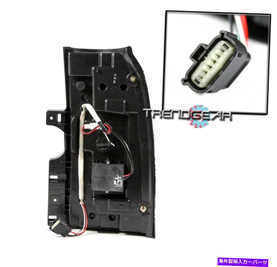 USテールライト 2015-2017 Chevy Suburban / Tahoe LS LT LTZピックアップLEDテールブレーキライトランプブラック 2015-2017 CHEVY SUBURBAN/TAHOE LS LT LTZ PICKUP LED TAIL BRAKE LIGHT LAMP BLACK【並行輸入品】