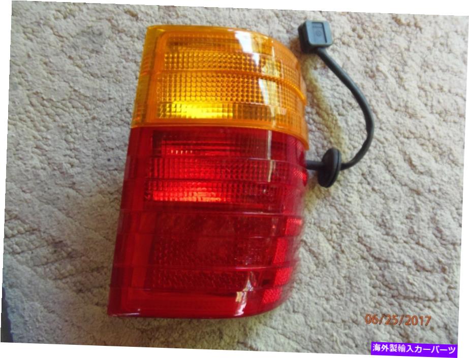 USテールライト メルセデスベンツ:後部右テールライトアセンブリ123シャーシワゴン:1977-1985 OE NEW Mercedes-Benz:Rear Right Tail Light Assembly 123 Chassis Wagon:1977-1985 OE NEW【並行輸入品】|Us Custom Parts Shop USDM