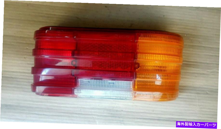 USテールライト メルセデスベンツW114 W115リアテールライト右オリジナルウロー新品！ MERCEDES BENZ W114 W115 REAR TAIL LIGHT RIGHT ORIGINAL ULO NEW!!【並行輸入品】