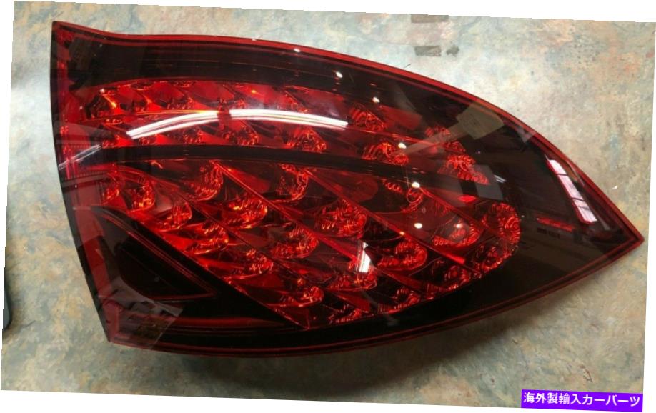 USテールライト 11-16純正OEMポルシェカイエンヌ左リアテールライト958-631-096-32 11-16 Genuine OEM Porsche Cayenne Left Rear Tail Light 958-631-096-32【並行輸入品】