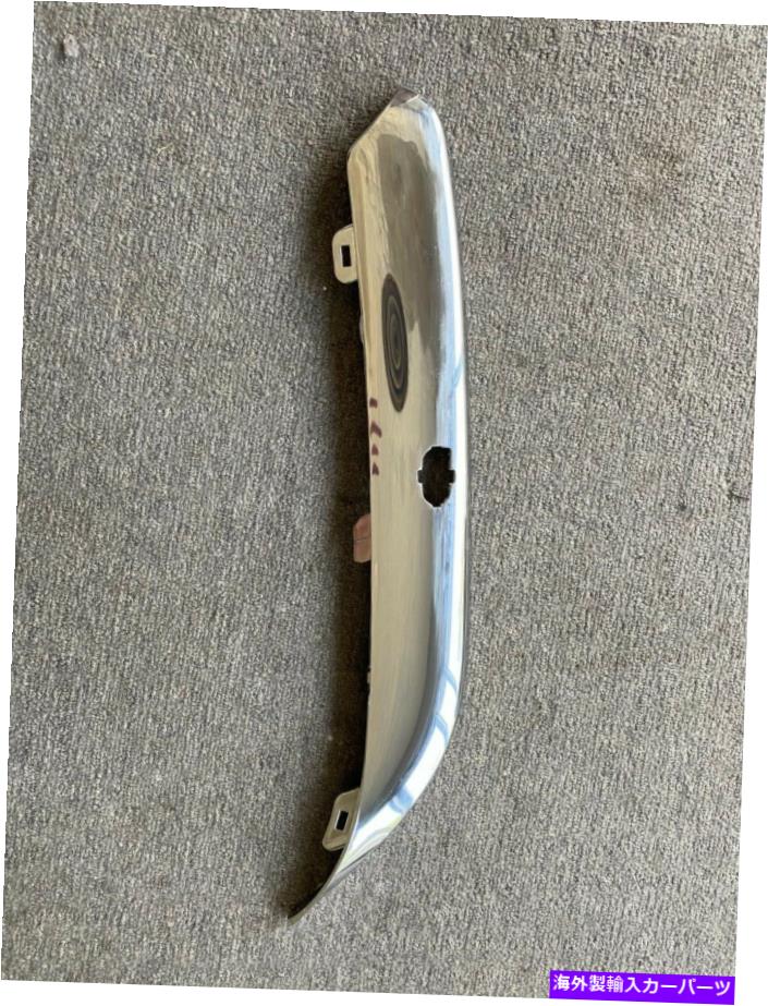 内装パーツ 純正2005-2010 Chrysler 300フロントファシアストリップ右側4806124AA Genuine 2005-2010 Chrysler 300 Front Fascia Strip Right Side 4806124AA【並行輸入品】 35,987円