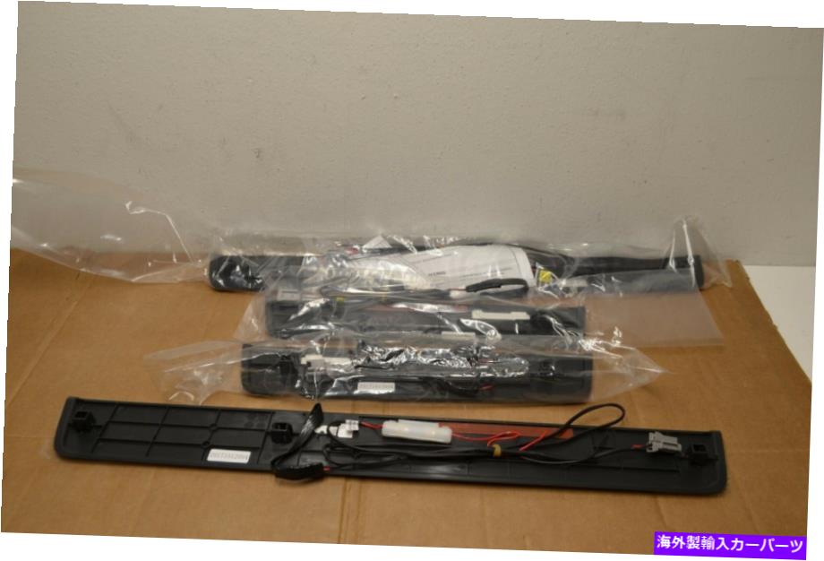 内装パーツ 商品OEM INFINITI QX80ラジアントイメージャーシンチェアクワードトール999G6-36000-オリジナルタイトルを表示 新品 OEM INFINITI QX80 ラジアント イルミネーション ドア キックプレート 999G6-36000- show original title【並行輸入品】｜Us Custom Parts Shop USDM