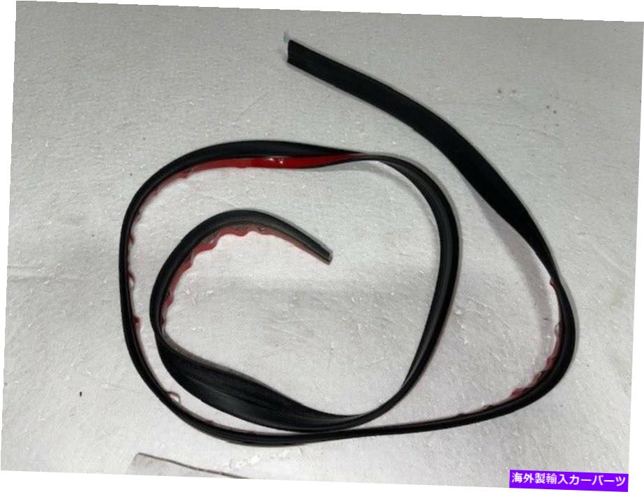 ガラス 2013-2018 Hyundai Sante FE Windshield Molding FW3652B FOR 2013-2018 HYUNDAI SANTE FE WINDSHIELD MOLDING FW3652B【並行輸入品】