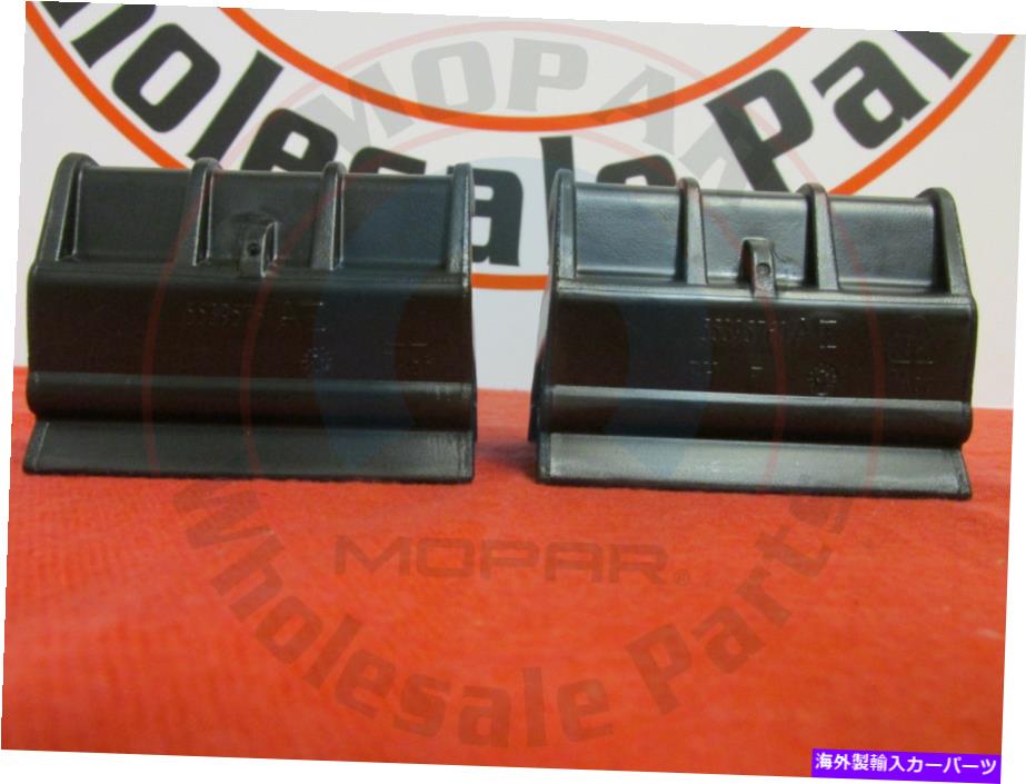 幌 ジープラングラーJK左＆右後部窓ソフトトップリテーナー新しいOEM MOPAR JEEP WRANGLER JK LEFT & RIGHT Rear window soft top retainers NEW OEM MOPAR【並行輸入品】