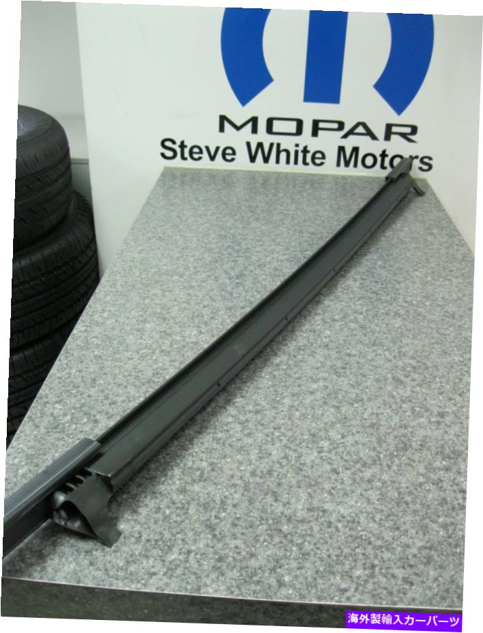 幌 07-12ジープラングラーソフトトップトップリアウィンドウテールゲートバー＆シールモーパーOEM 07-12 Jeep Wrangler Soft Top Rear Window Tailgate Bar & Seal Mopar Oem【並行輸入品】