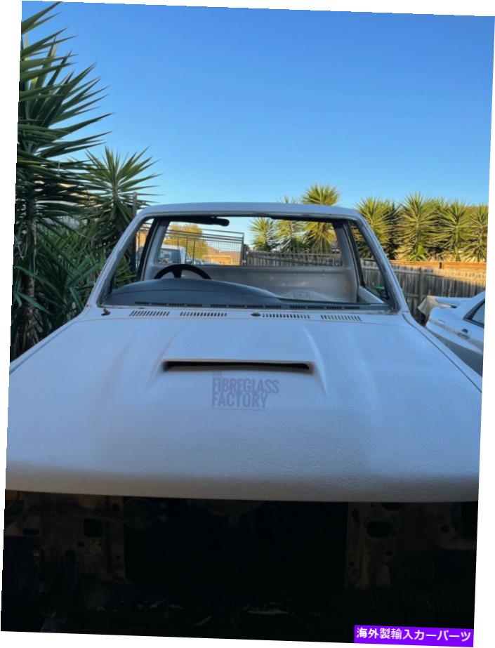 フードベントトリム 前向きのボンネットスクープ4WDファイバーグラス Forward Facing Bonnet Scoop 4WD Fibreglass【並行輸入品】