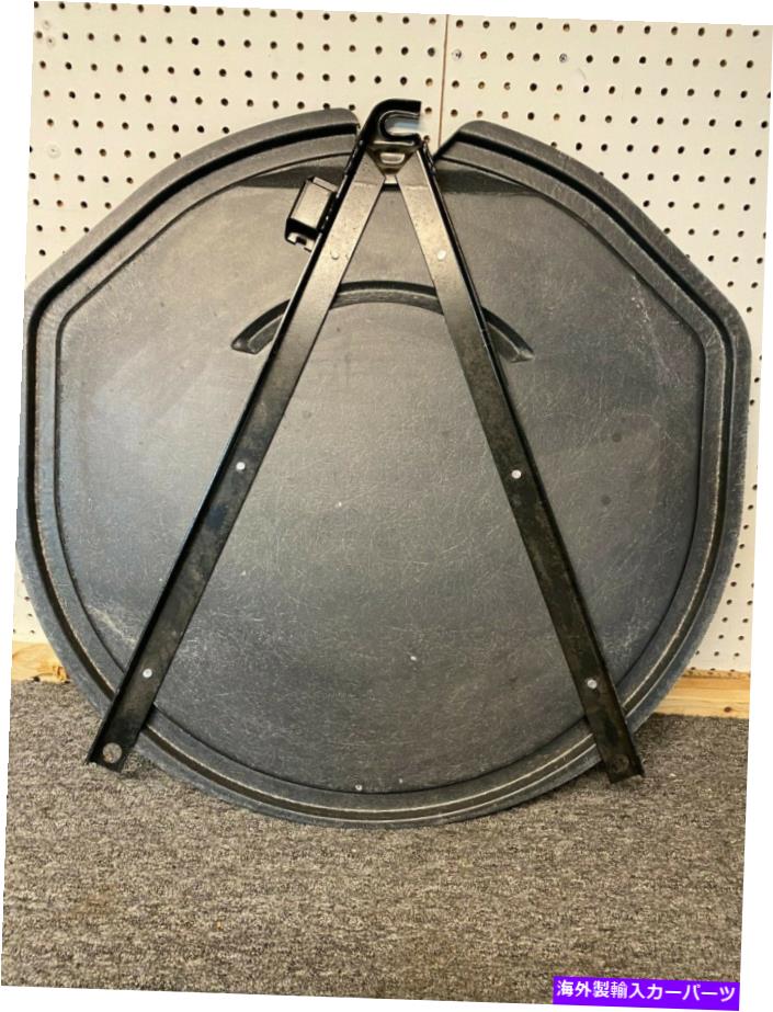 hood panel 64/67コルベットファイバーグラススペアタイヤの蓋付きスチールvストラップ新しい！ 65 66 427 327 64/67 corvette fiberglass spare tire lid with steel V strap NEW! 65 66 427 327【並行輸入品】